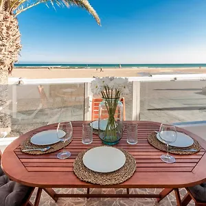 Luxury Sea Front Ii Apartment