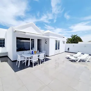 Luxury Coral First Line Of The Sea Apartment